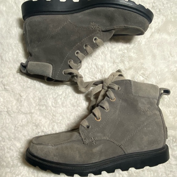 Sorel Youth Madson Moc Toe Waterproof Ankle Boots Boys Gray Suede Laced Size 1 - Picture 3 of 10